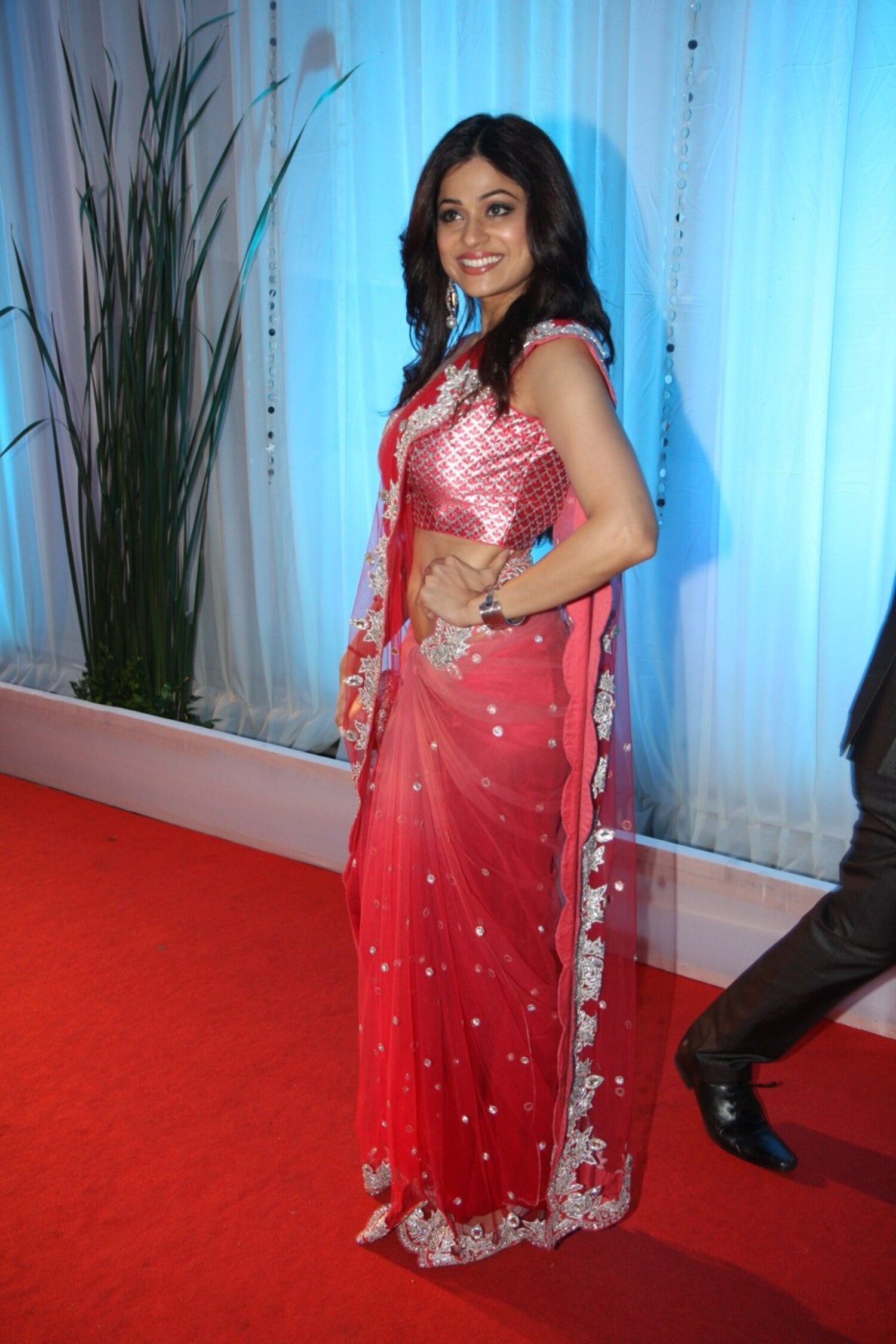 Shamita Shetty at wedding reception of Esha Deol in Mumbai : rediff