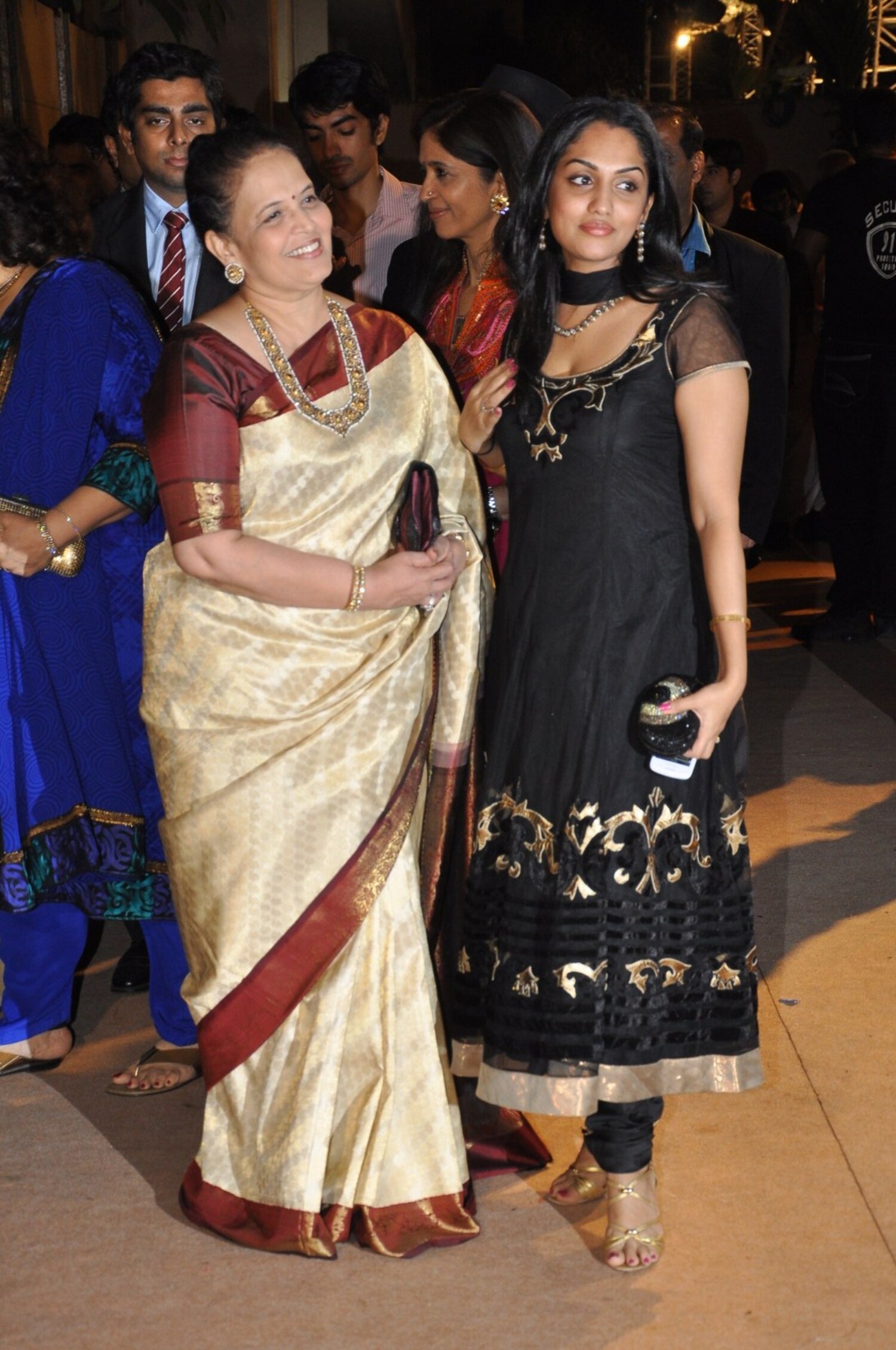  - oz3qcbq4q79nq5uo.D.0.Aishwarya-Rai--s-mother-Vrinda-Rai-with-her-daughter-in-law-Shrima-Rai-at-the-wedding-reception-of-Dheeraj-Deshmukh-in-Mumbai