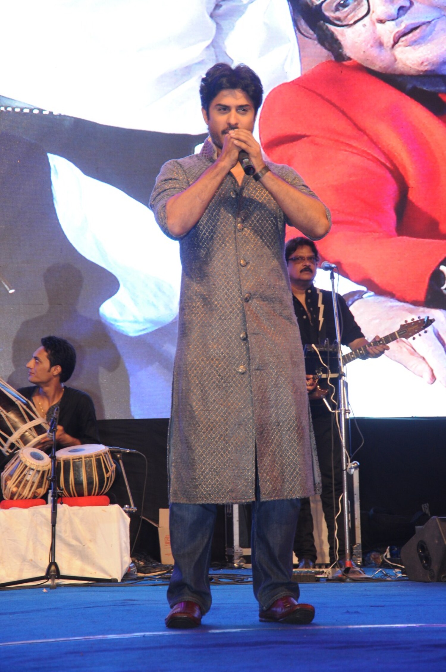 Actor turned Singer Vikas Bhalla performing at the Global Punjabi