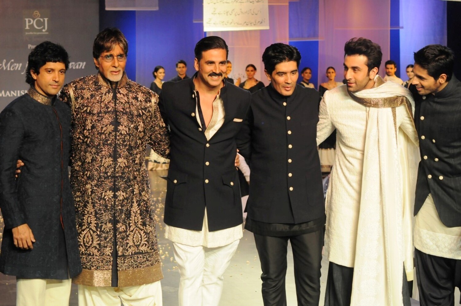 Farhan Akhtar Big B Akshay Kumar Manish Malhotra Ranbir Kapoor Sidharth ...