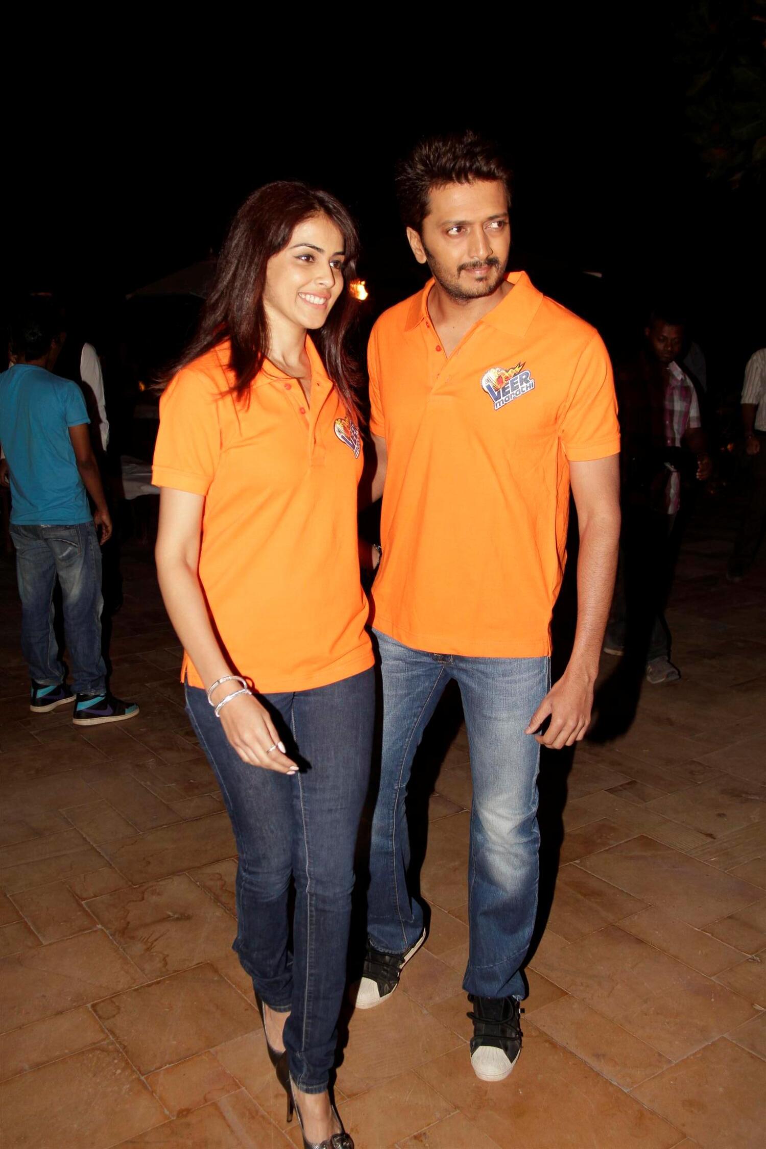 Ritesh Deshmukh with wife Genelia Deshmukh at VEER MARATHI CCL team new