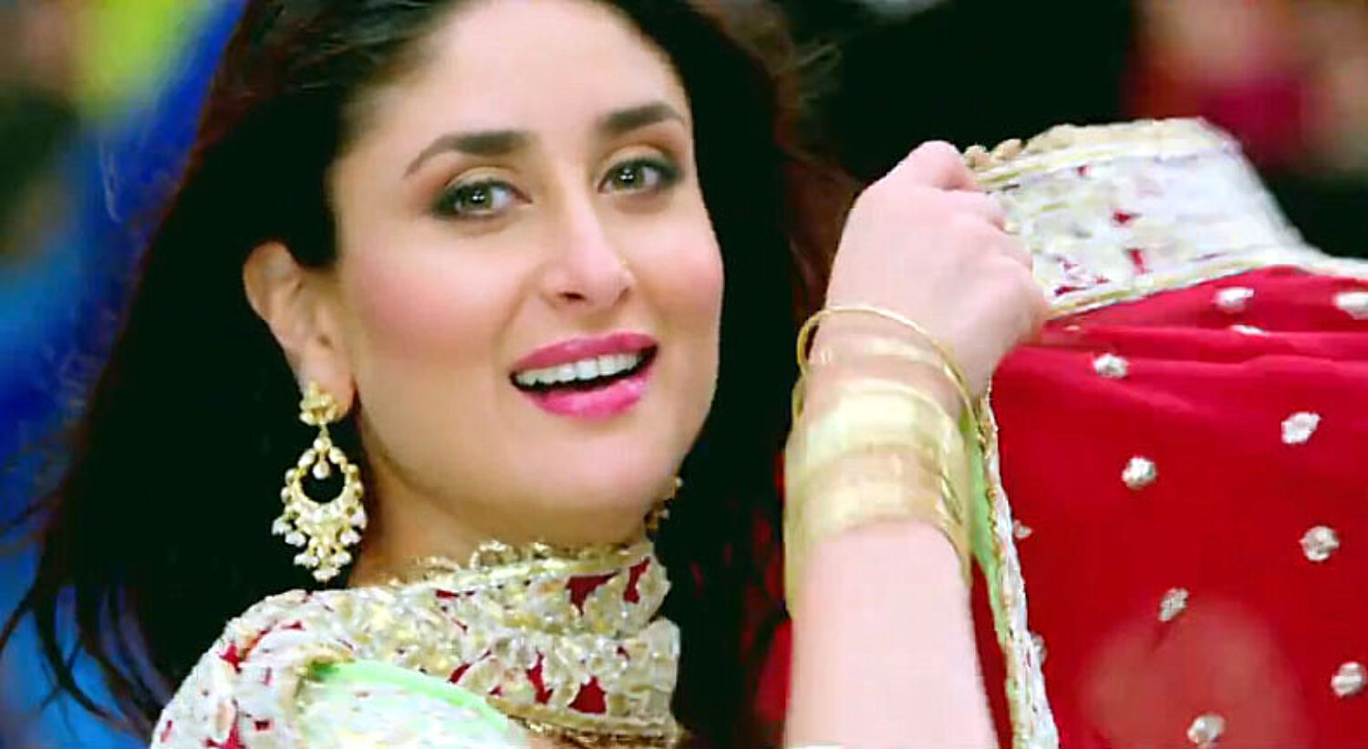 Kareena Kapoor Bajrangi Bhaijaan Movie Song Image : kareena kapoor