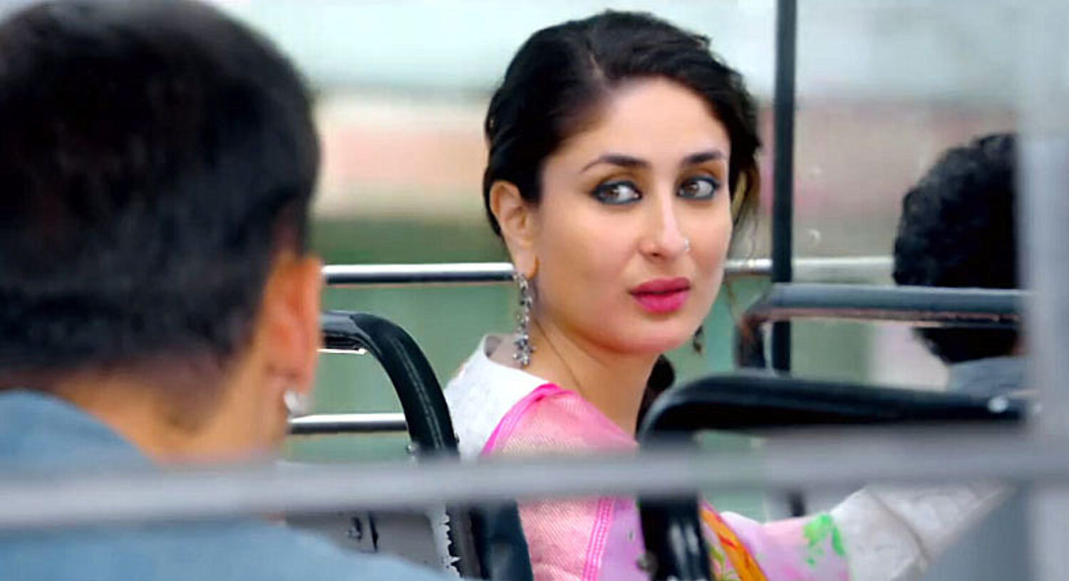 Kareena Kapoor Bajrangi Bhaijaan Movie Pic : kareena kapoor photos