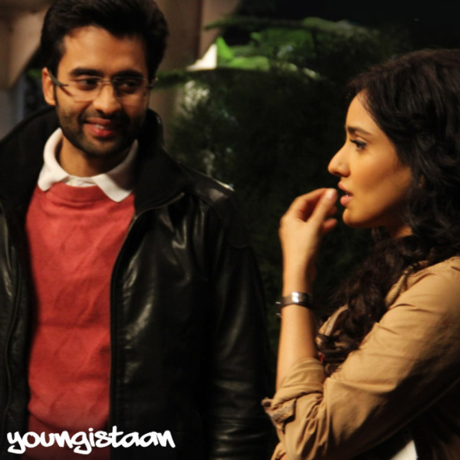 Neha sharma dating jackky bhagnani