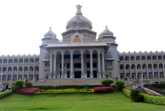 vidhan soudha bangalore : bangalore on Rediff Pages